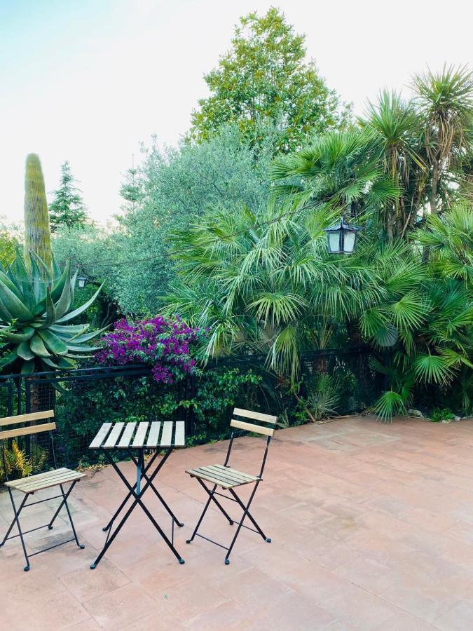 Cali-Formia B&B Exteriör bild